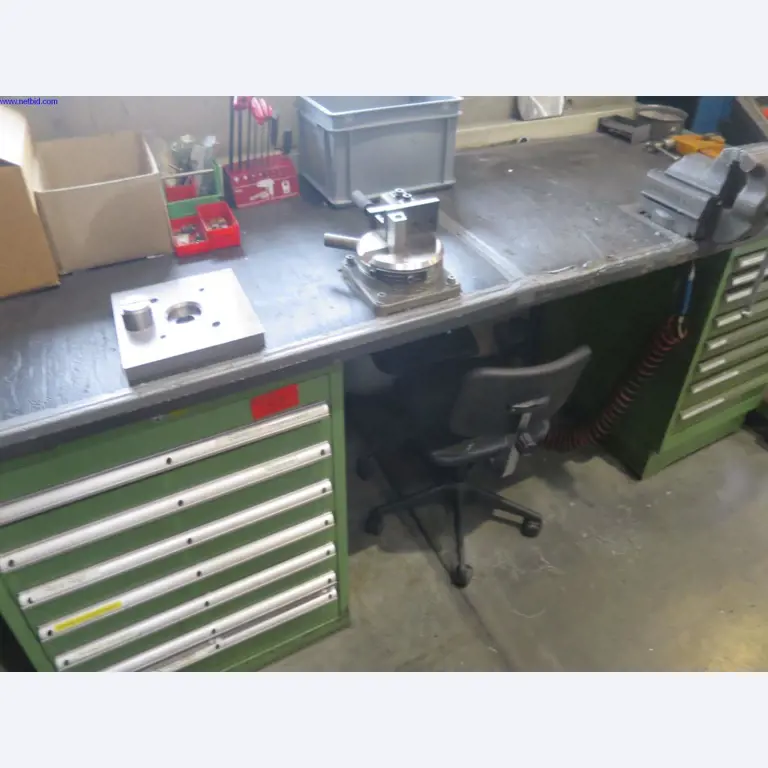 High precision milling machines with a large capacity-6