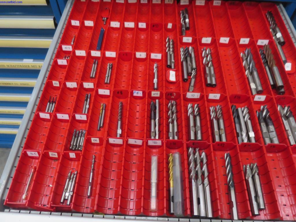 Hochpräzise Fräsmaschinen mit großer Kapazität-2