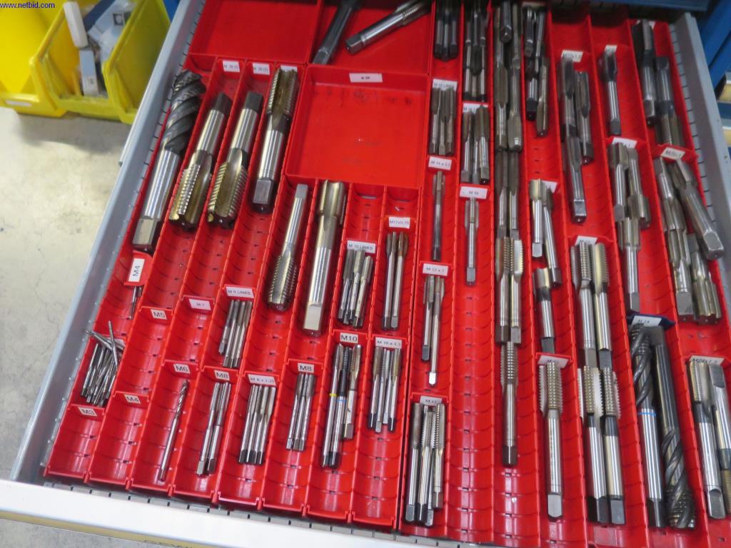 Hochpräzise Fräsmaschinen mit großer Kapazität-6