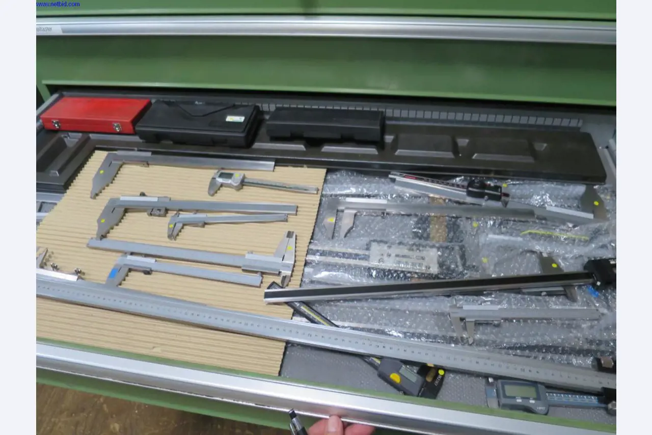 Hochpräzise Fräsmaschinen mit großer Kapazität-3