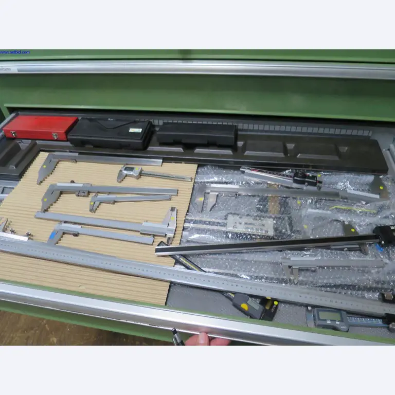 Hochpräzise Fräsmaschinen mit großer Kapazität-3