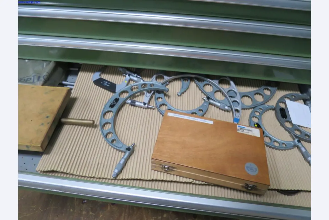 Hochpräzise Fräsmaschinen mit großer Kapazität-5