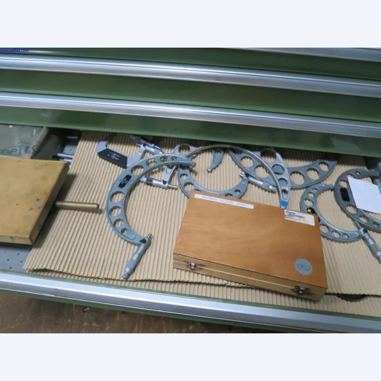 Hochpräzise Fräsmaschinen mit großer Kapazität-5