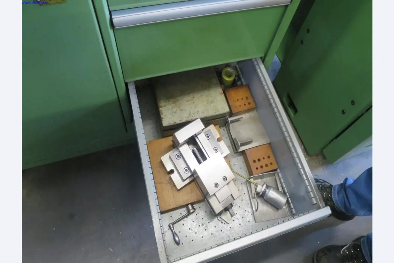 Hochpräzise Fräsmaschinen mit großer Kapazität-5