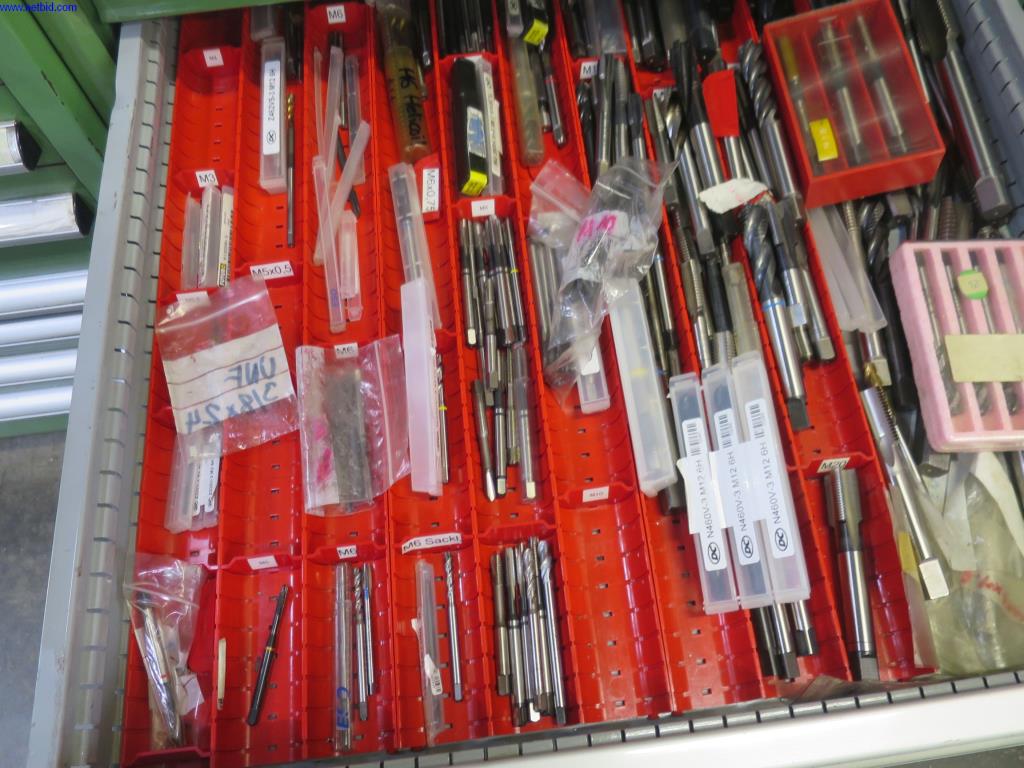 Hochpräzise Fräsmaschinen mit großer Kapazität-3