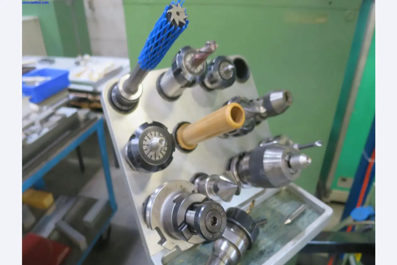 Freesmachines met hoge precisie en grote capaciteit-4