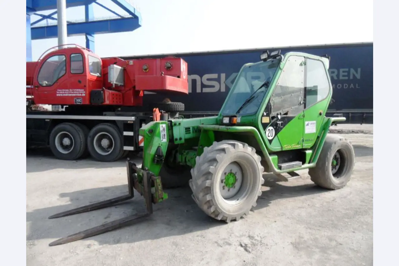 crane vehicles and industrial trucks -1