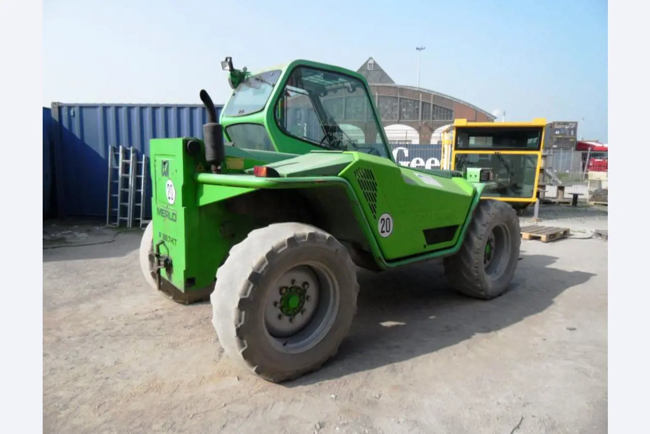 crane vehicles and industrial trucks -3