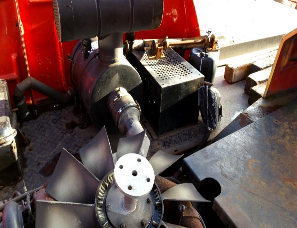 crane vehicles and industrial trucks -9