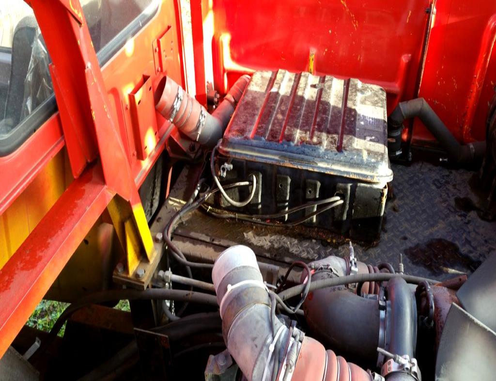 crane vehicles and industrial trucks -10