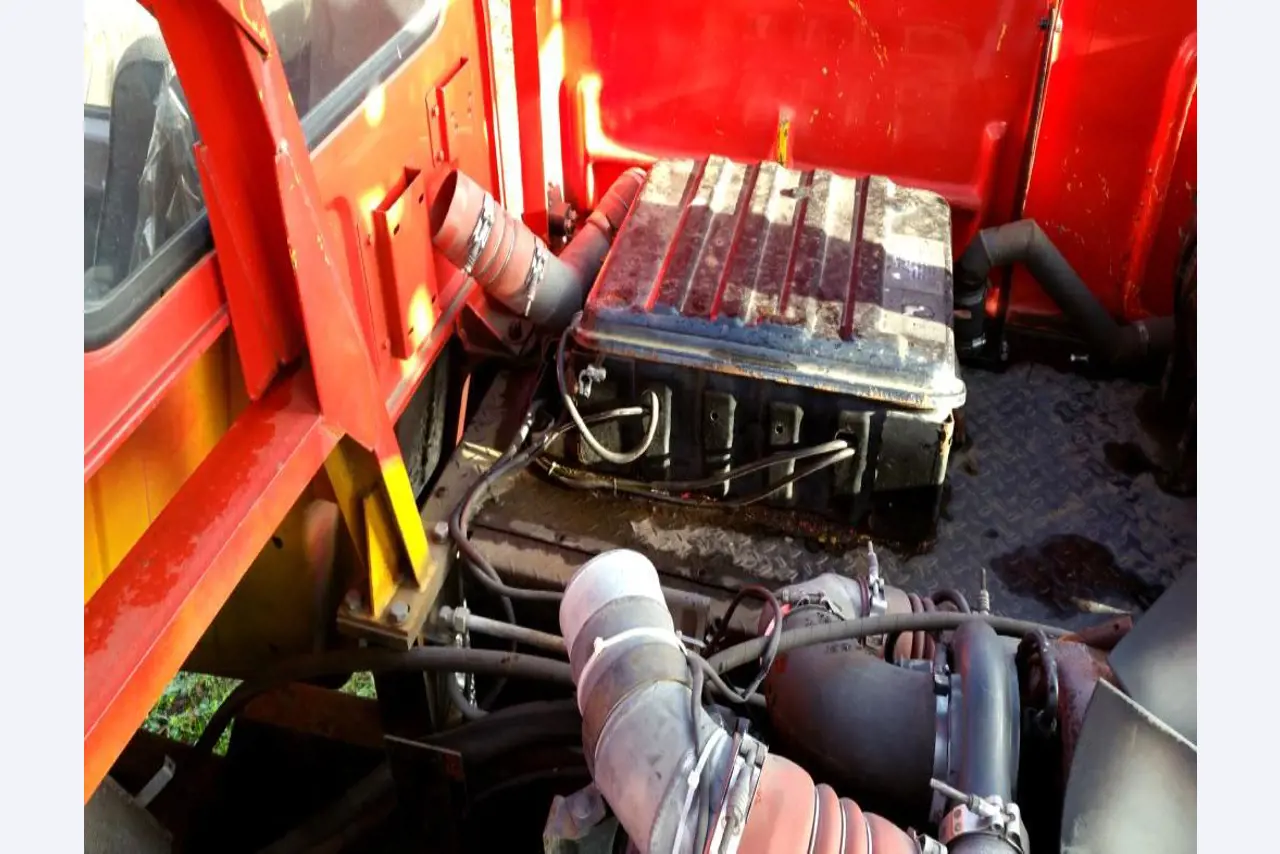 crane vehicles and industrial trucks -10