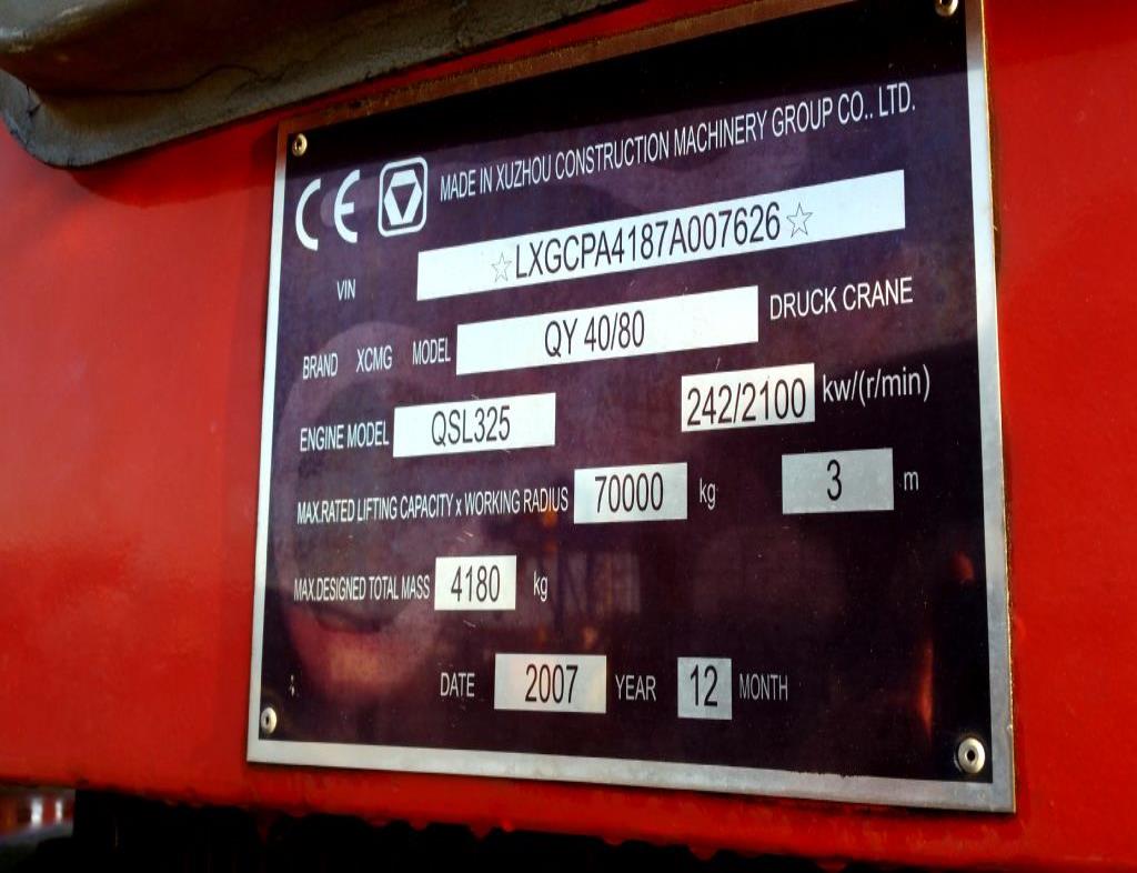 crane vehicles and industrial trucks -17