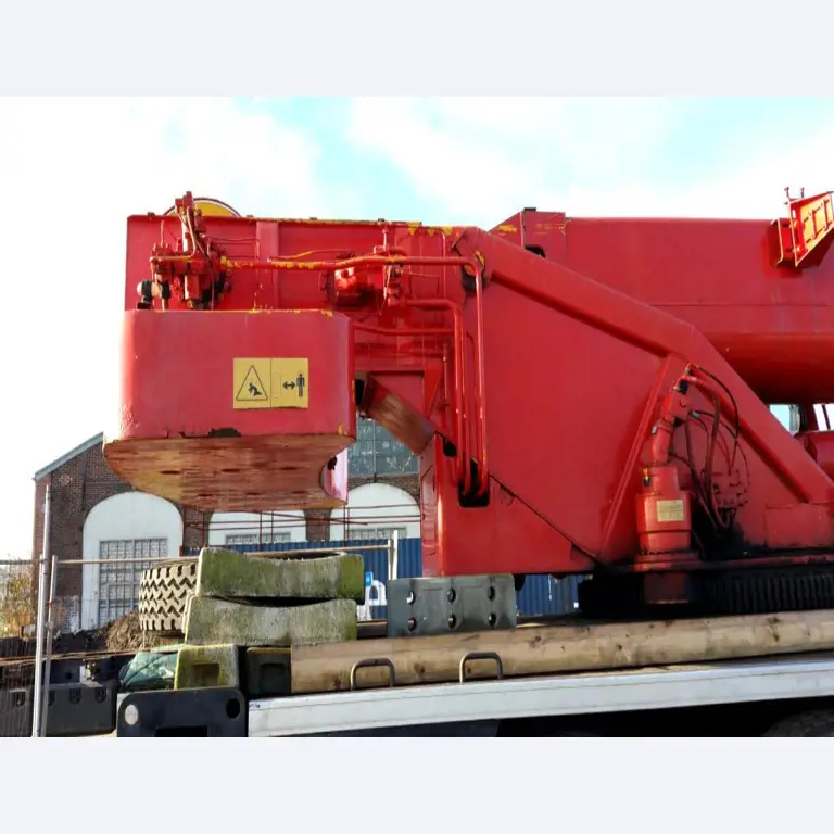 crane vehicles and industrial trucks -24