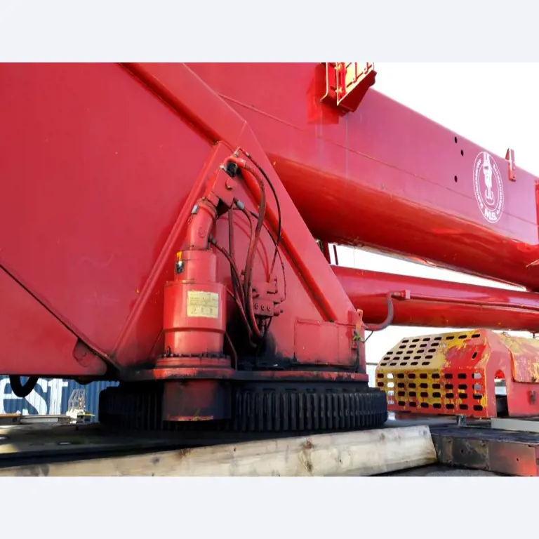 crane vehicles and industrial trucks -25
