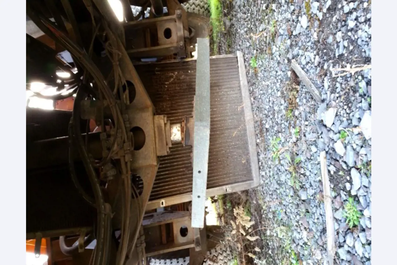 crane vehicles and industrial trucks -30