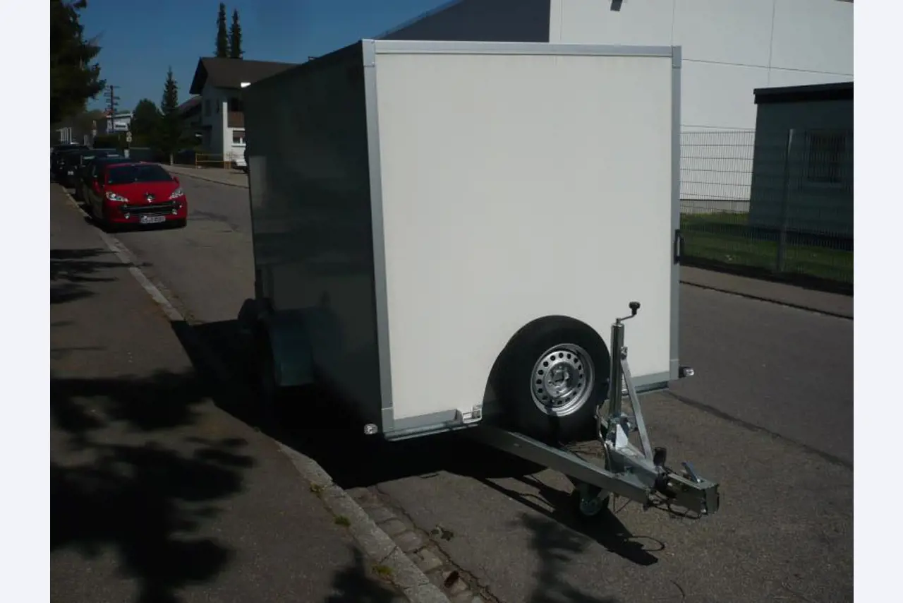 Well maintained water filling line, labeller, robotic cell for palletizing and FILLING LINE FOR FILLING KEGS-4