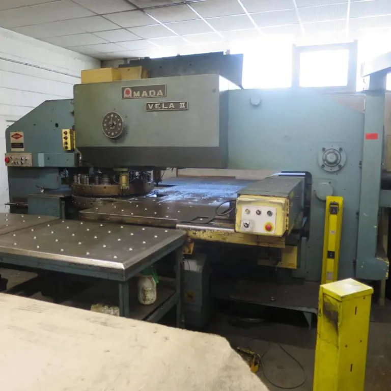 Turret punching machine Amada Vela II-305050