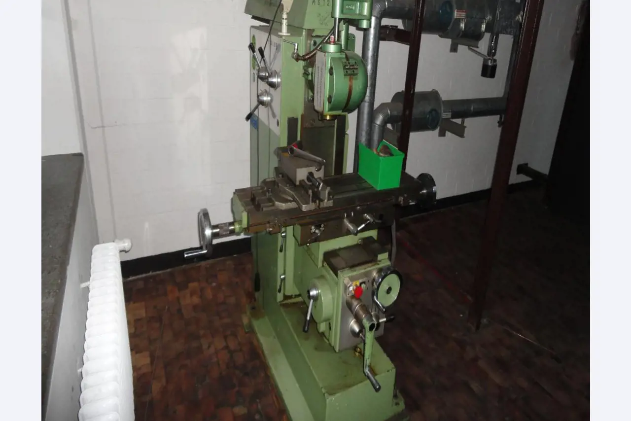 Staatliche Gewerbeschule Verkehrstechnik, Arbeitstechnik, Ernährung (G 20)-2