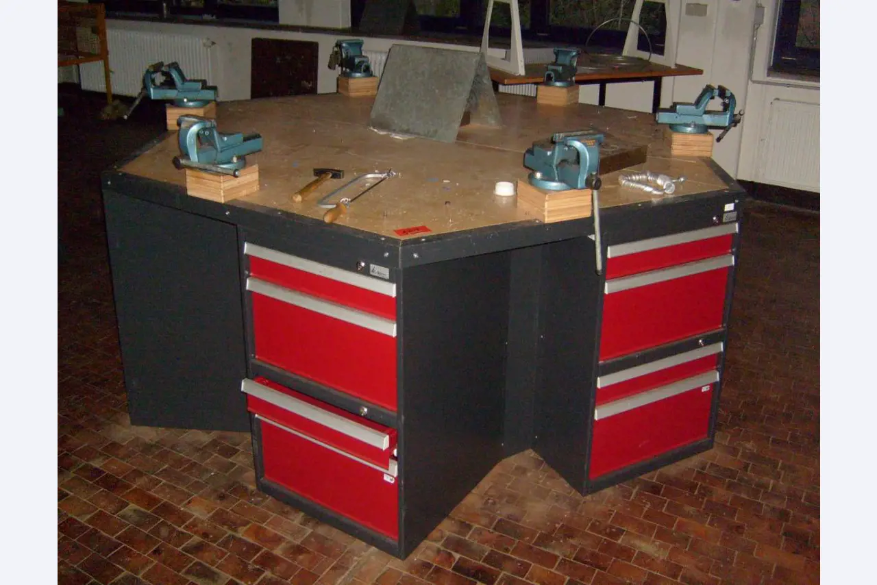 Staatliche Gewerbeschule Traffic engineering, working technique and diet - G20 -1