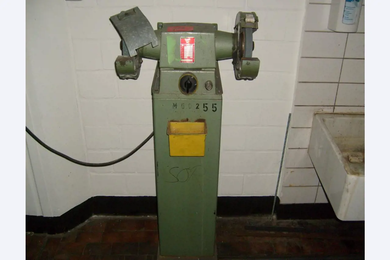 Staatliche Gewerbeschule Verkehrstechnik, Arbeitstechnik, Ernährung (G 20)-1