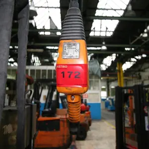 electr. chain hoist Demag