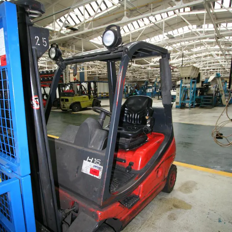 gas-powered forklift truck Linde H16 T2