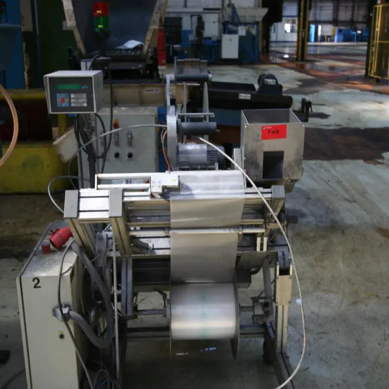 bag forming, filling and sealing machine Iveco DSB-400RS