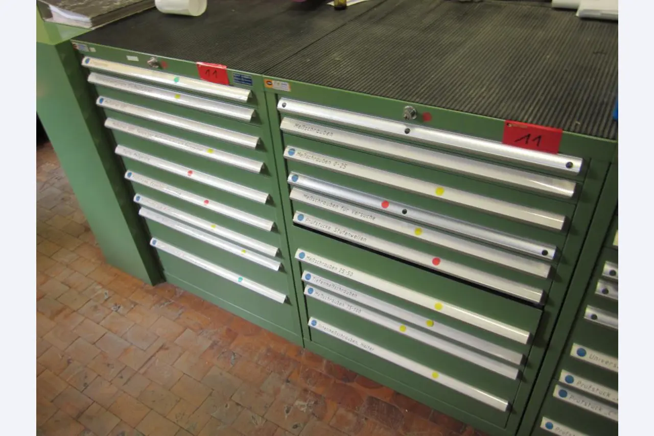 former Staatliche Gewerbeschule Metalltechnik mit technischem Gymnasium (G17) -2