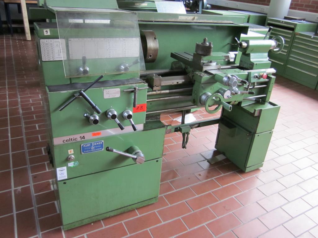 former Staatliche Gewerbeschule Metalltechnik mit technischem Gymnasium (G17) -1