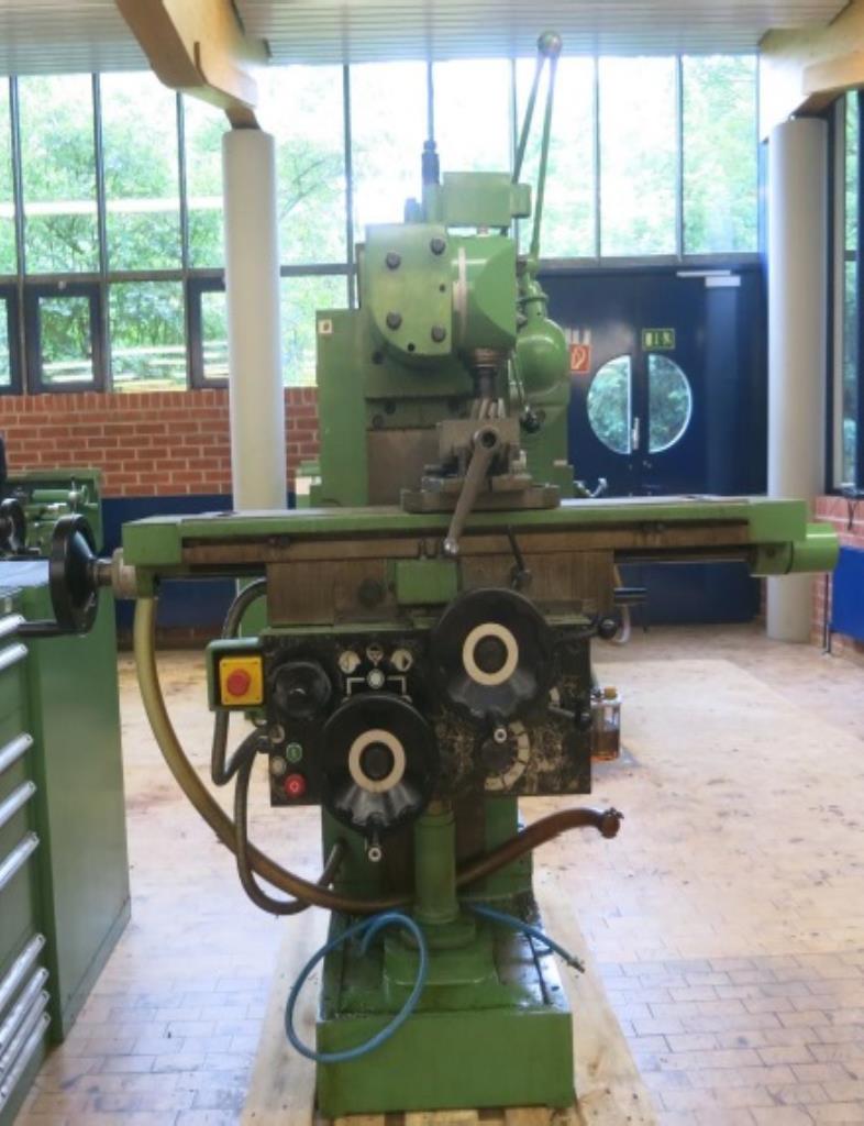 former Staatliche Gewerbeschule Metalltechnik mit technischem Gymnasium (G17) -10