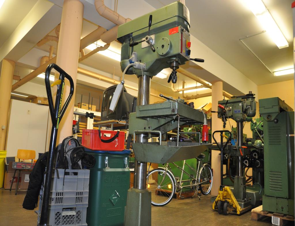 former Staatliche Gewerbeschule Metalltechnik mit technischem Gymnasium (G17) -4