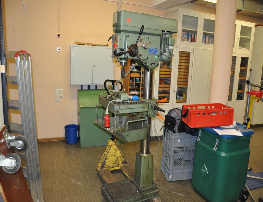 former Staatliche Gewerbeschule Metalltechnik mit technischem Gymnasium (G17) -6