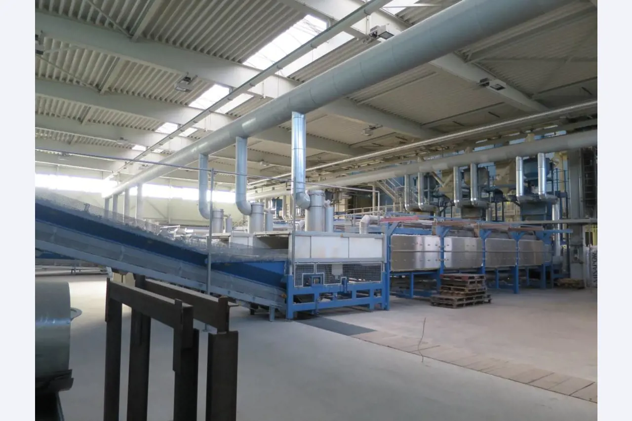 Machinery and equipment for the manufacture<br>of cellular glass (foam glass gravel) -6