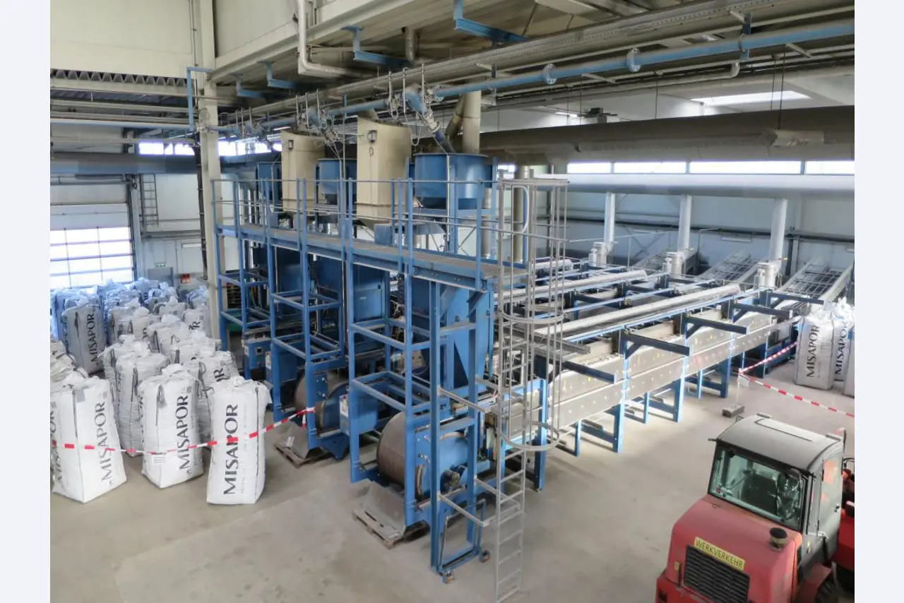 Machinery and equipment for the manufacture<br>of cellular glass (foam glass gravel) -7