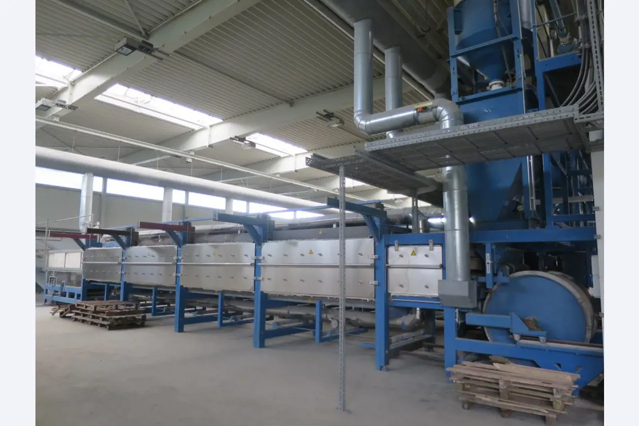 Machinery and equipment for the manufacture<br>of cellular glass (foam glass gravel) -3