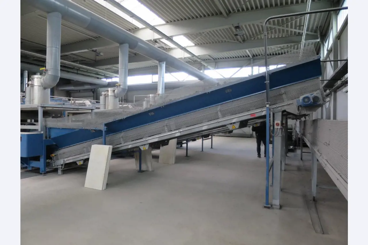 Máquinas e sistemas para a produção de <br>espuma de vidro em cascalho-1