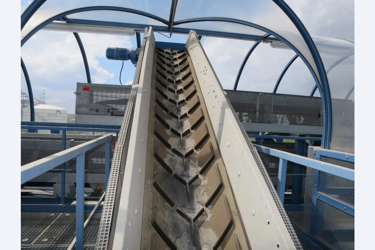 Machinery and equipment for the manufacture<br>of cellular glass (foam glass gravel) -2