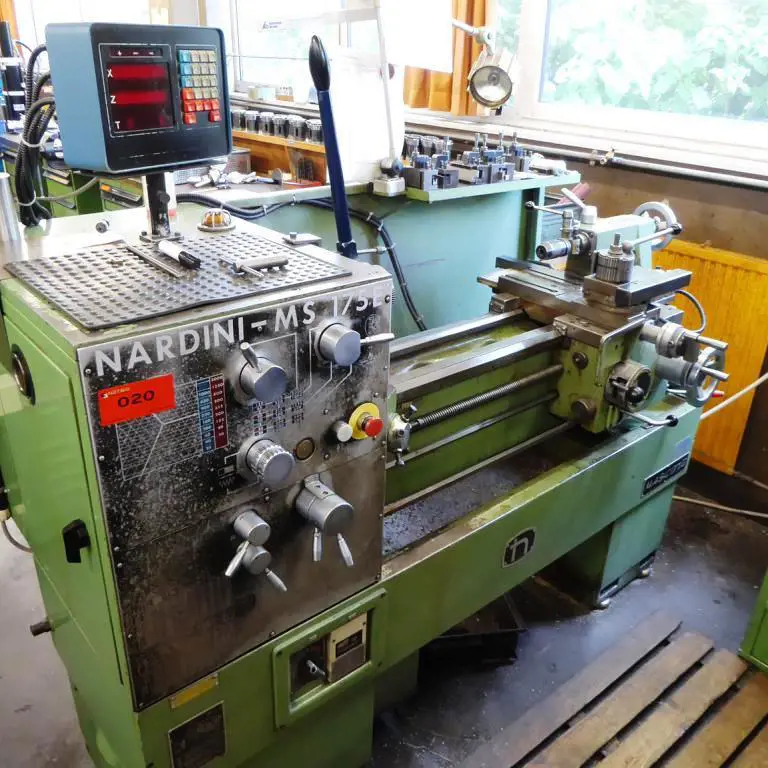 sliding and screw cutting lathe Nardini MS 175D