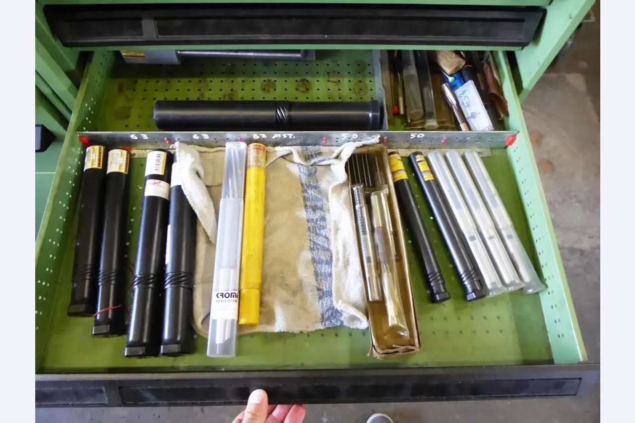 Maszyny do obróbki metalu Kurt Giesler-9