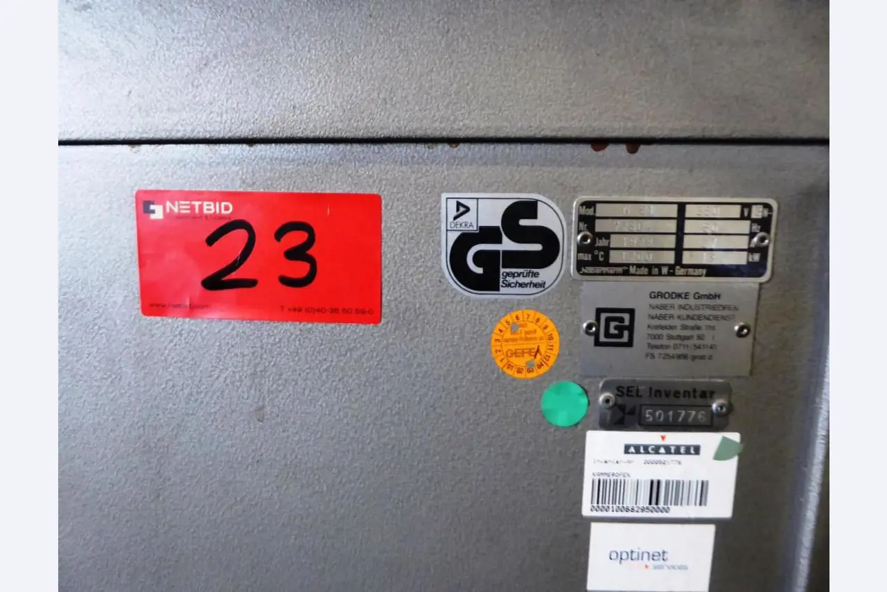 Máquinas de fundição injetada, de usinagem de metais e de revestimento em pó-4