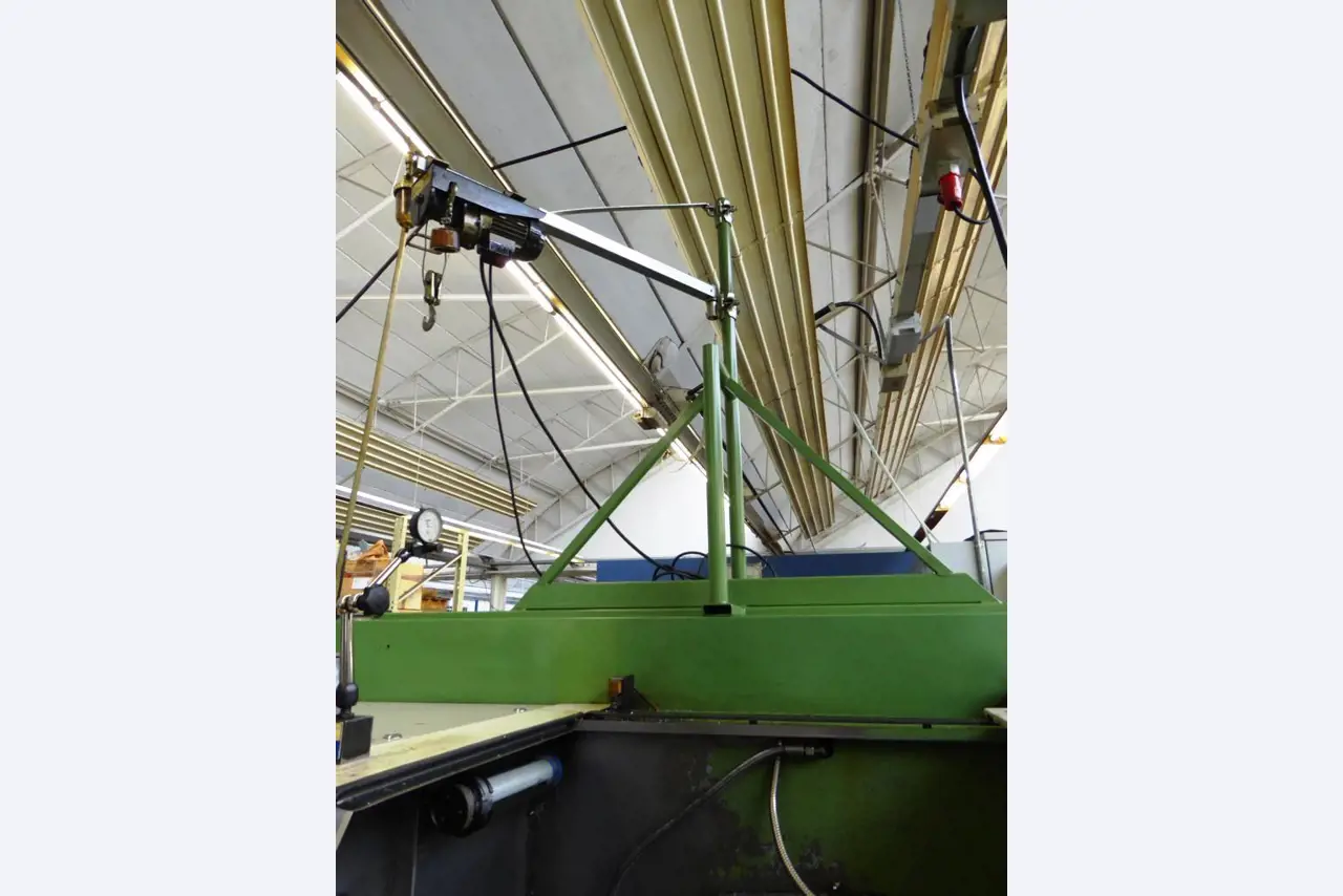 metal working machinery for the production of shearing systems-7