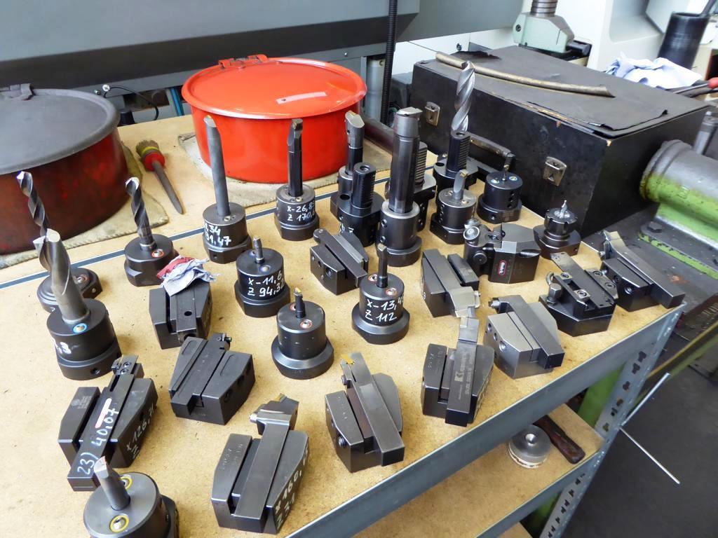 Máquinas para trabalhar metais para a produção de sistemas de corte-5