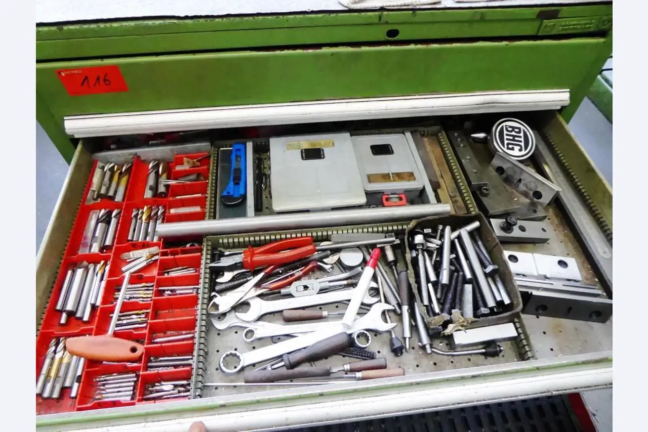Máquinas para trabalhar metais para a produção de sistemas de corte-10