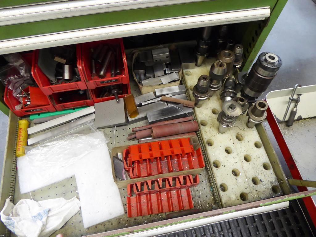 Máquinas para trabalhar metais para a produção de sistemas de corte-3