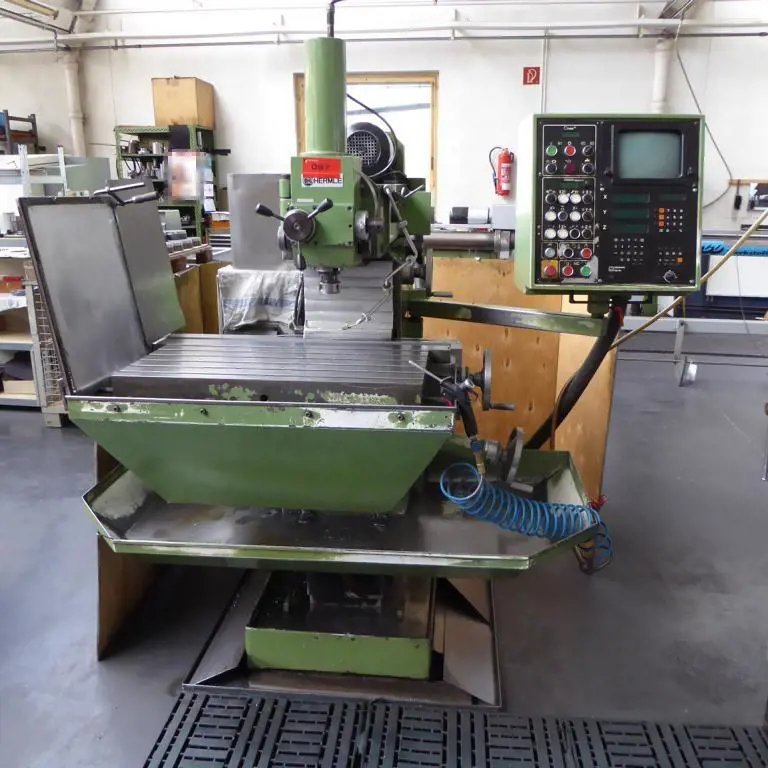 Frezarka uniwersalna Hermle UWF 801