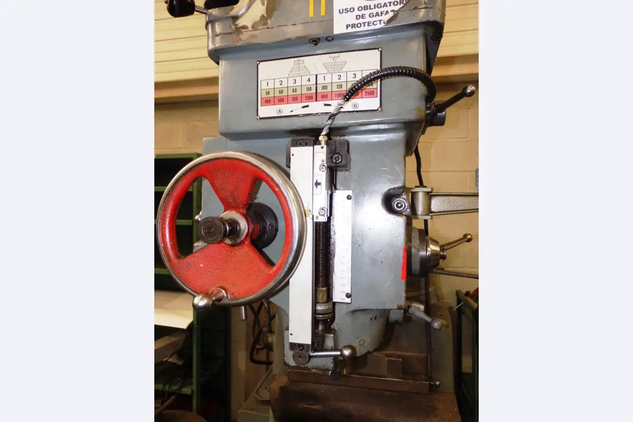 Metalworking Workshop Machinery-16