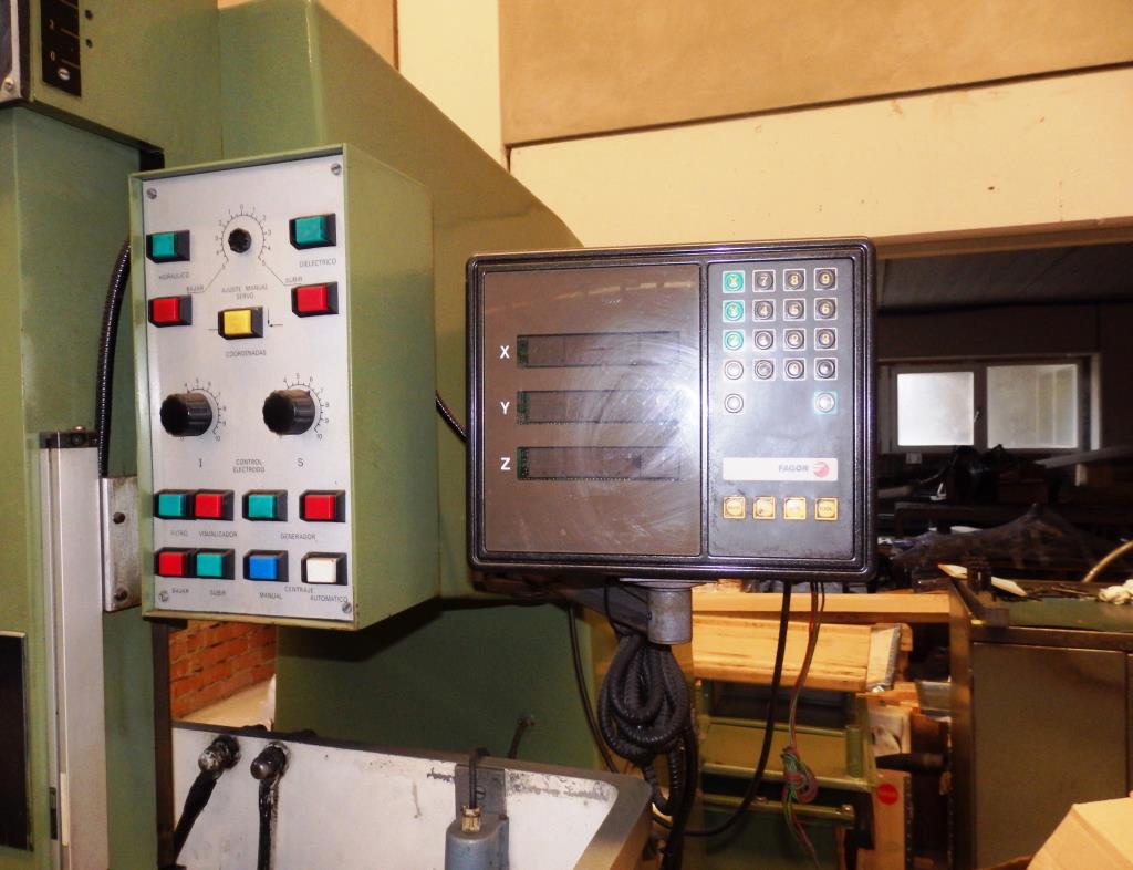 Metalworking Workshop Machinery-34