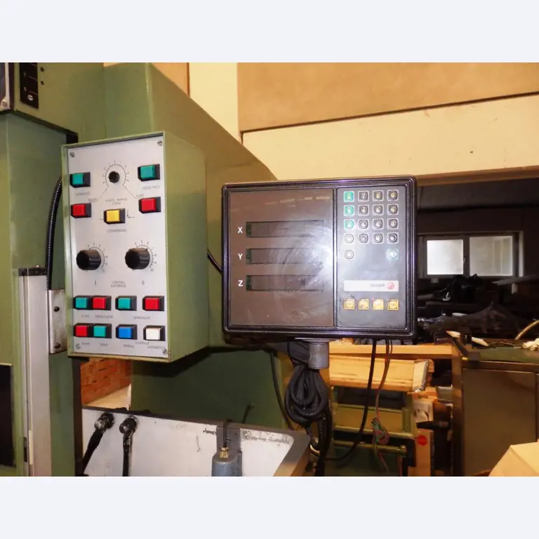 Metalworking Workshop Machinery-34