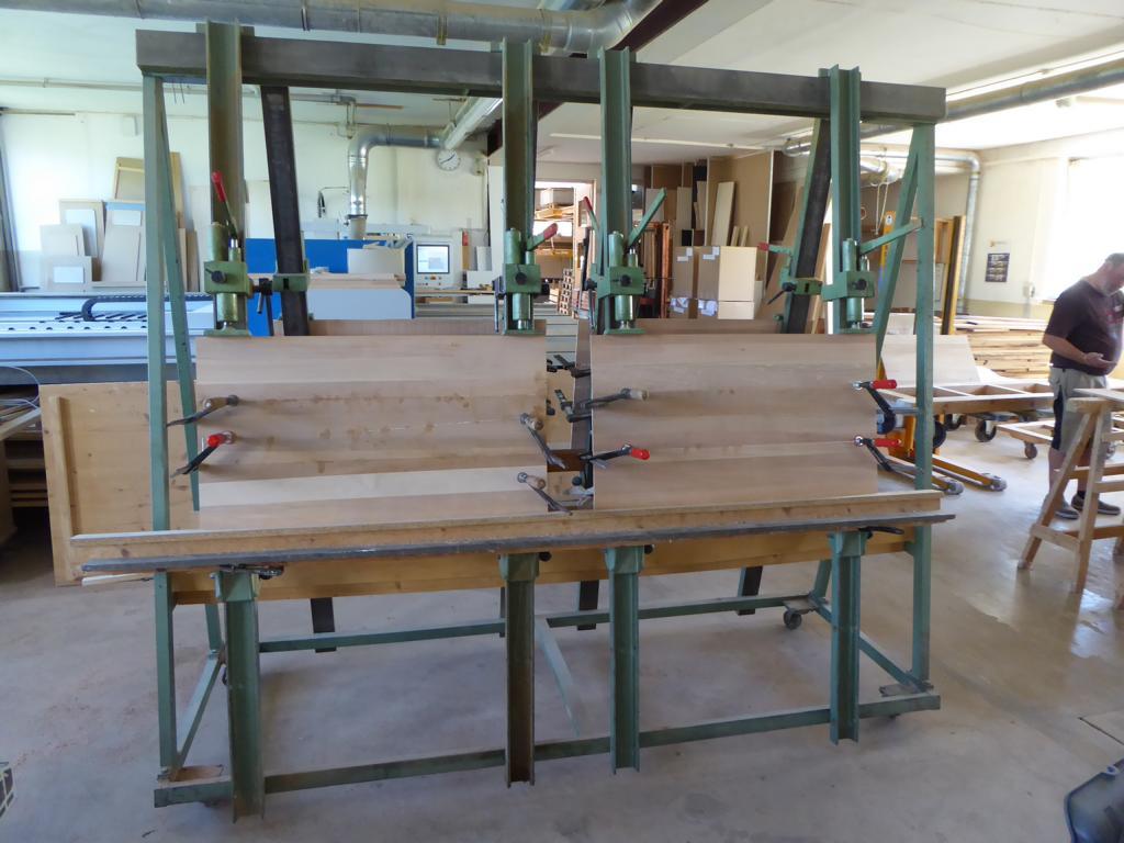 well-maintained woodworking machinery-2