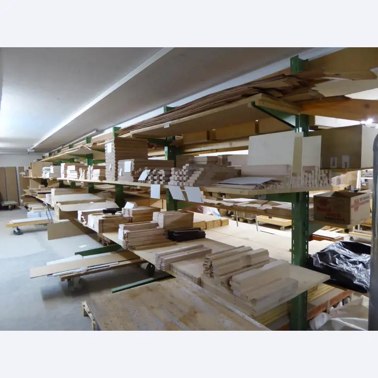 gepflegte Holzbearbeitungsmaschinen-1